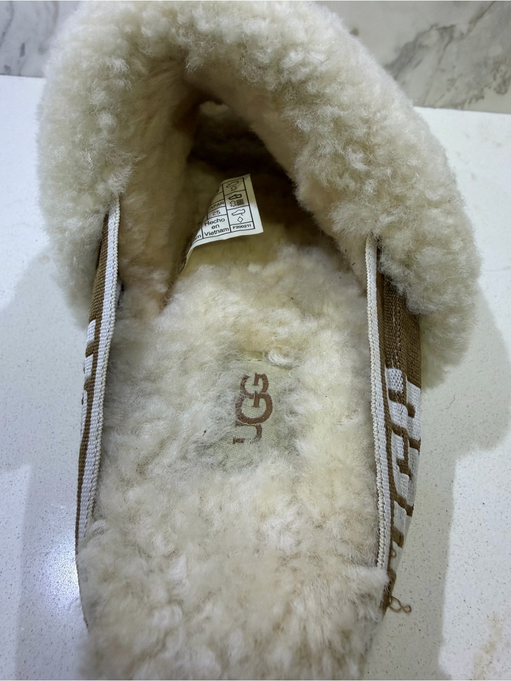 UGG Women's Fluff Yeah Slide - Natural 8 - Picture 15 of 16